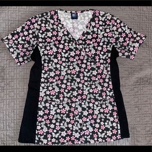 Floral black / pink scrub top